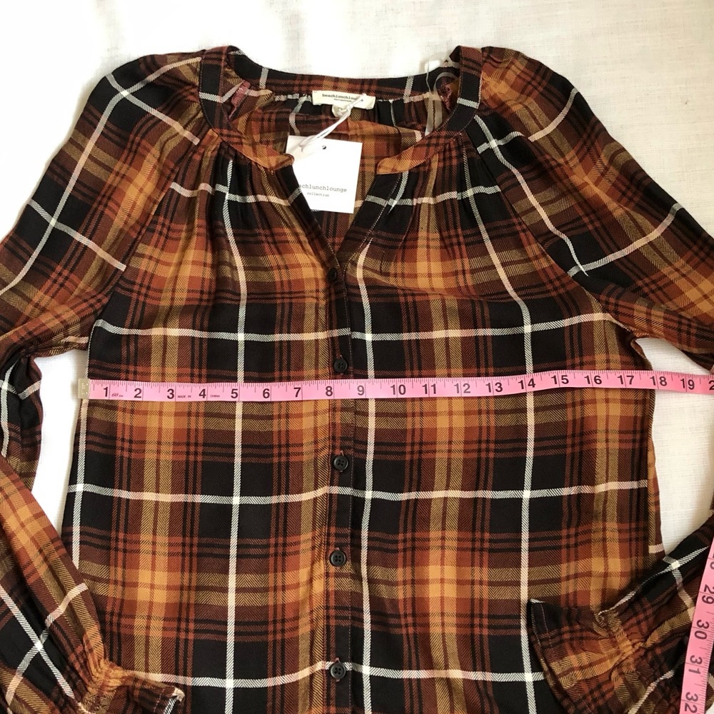 NWT beachlunchlounge Brown / Black Plaid Ruffle Cuff Top Size XS - Picture 8 of 9